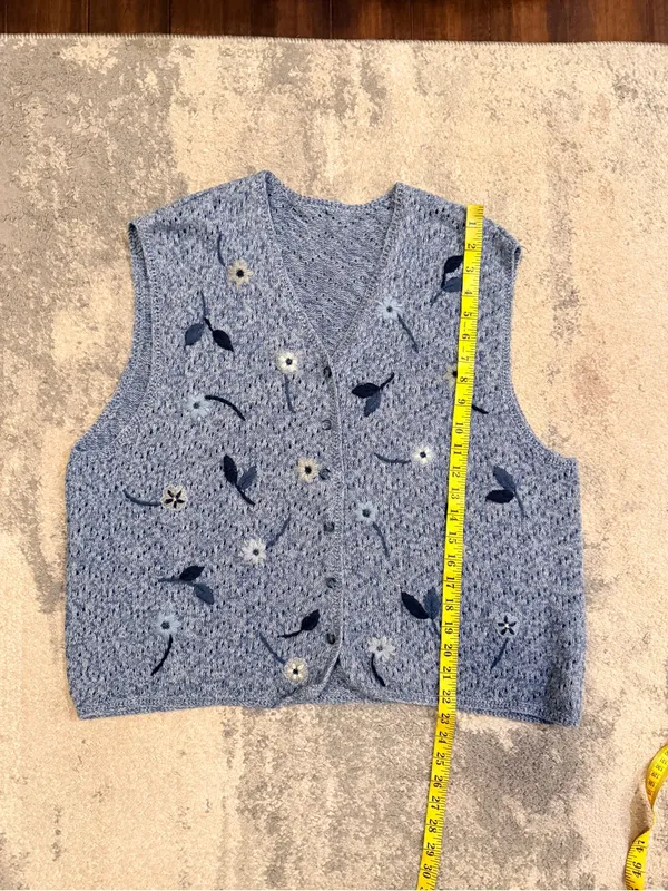 Source Unknown Vintage Blue Floral Knit Vest Sweater - Image 4
