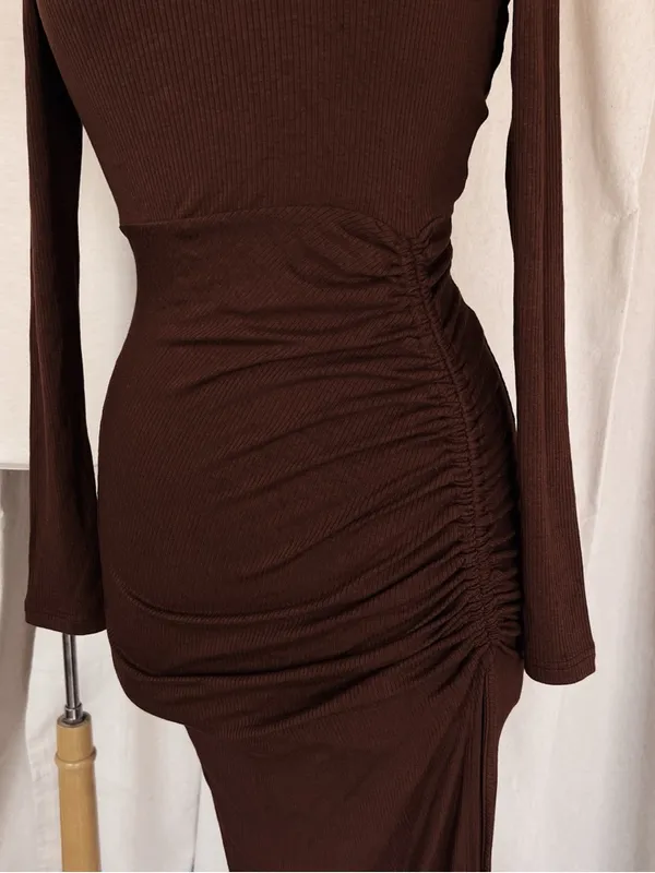 Elegant Brown Ruched Long-Sleeve Midi Dress - Image 4