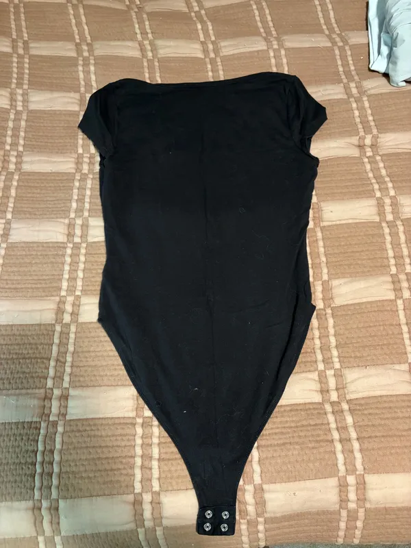 Old Navy Scoop Neck Bodysuit Short Sleeve - Image 2