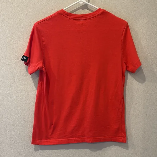 Nike Red Short Sleeve Tee with Iconic Logo Embroidered Size Medium M RARE - Image 6