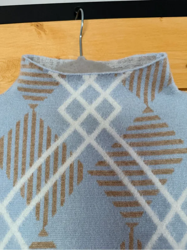 Rachel Zoe Blue & Tan Diamond Pattern Mock Neck Sweater Large - Image 7