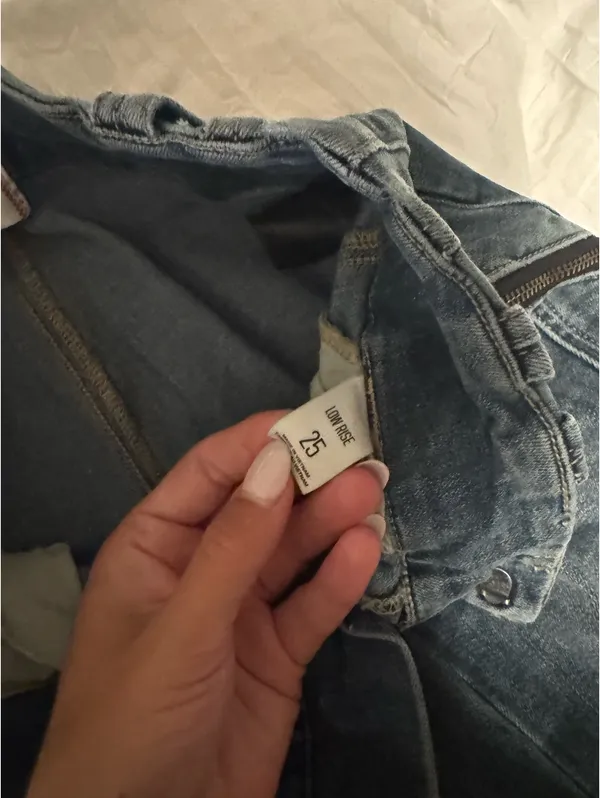 Urban Outfitters BDG Jeans - Image 5