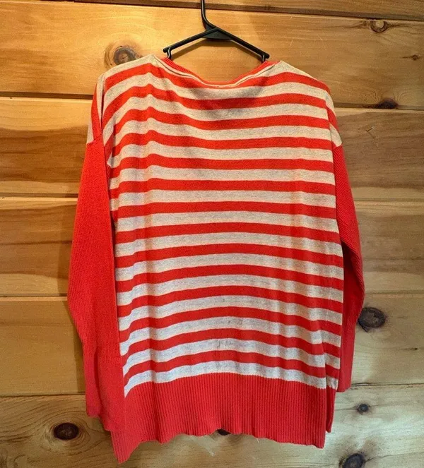 Victoria Secret Women's V-Neck Sweater Orange Tan Striped Size Medium - Image 6