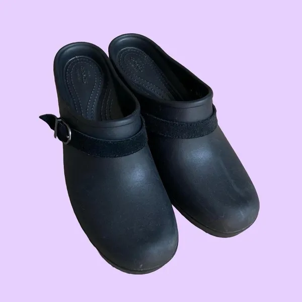 Crocs Sarah Black Slip On Heeled Dual Comfort Lightweight Clogs 🔥 - Image 2