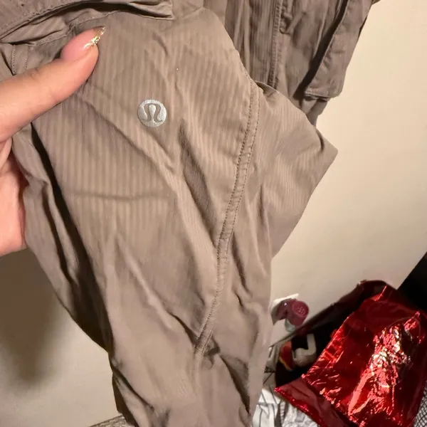 Lululemon Dance Studio Relaxed Fit Mid Rise Cargo Jogger Taupetastic Size Medium - Image 6