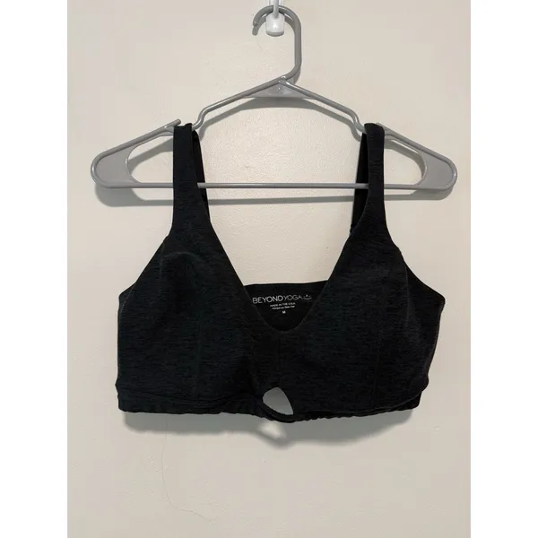 Beyond Yoga Spacedye Cut To Bra in Gray Size Medium - Image 2