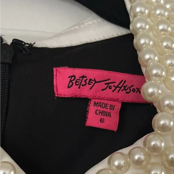 BETSEY JOHNSON Pearl Collar Elegant Black Lace Dress with White Pearl Collar - Image 9
