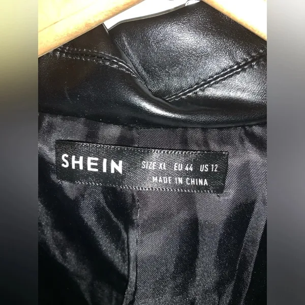 SHEIN faux leather black bomber‎ jacket & Old Navy black striped skirt XL - Image 4