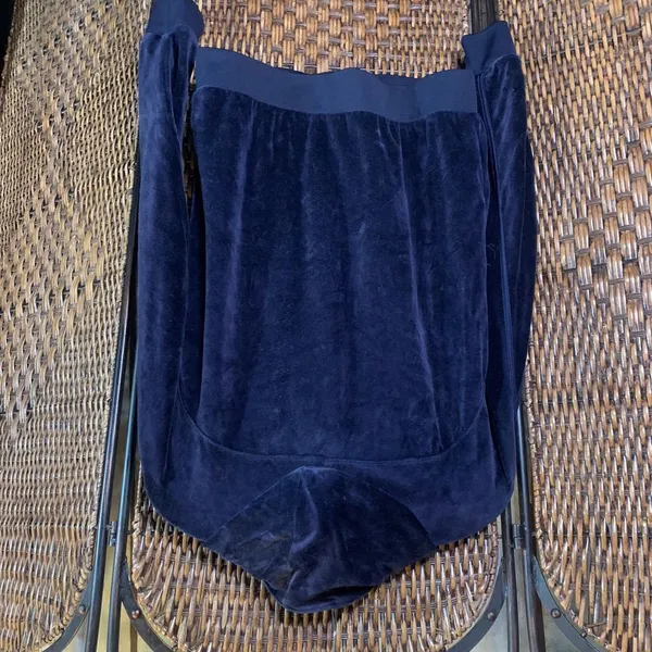 Vintage Juicy Couture Y2K Velour Navy Full Zip Jacket with Rhinestone Zipper - Image 5