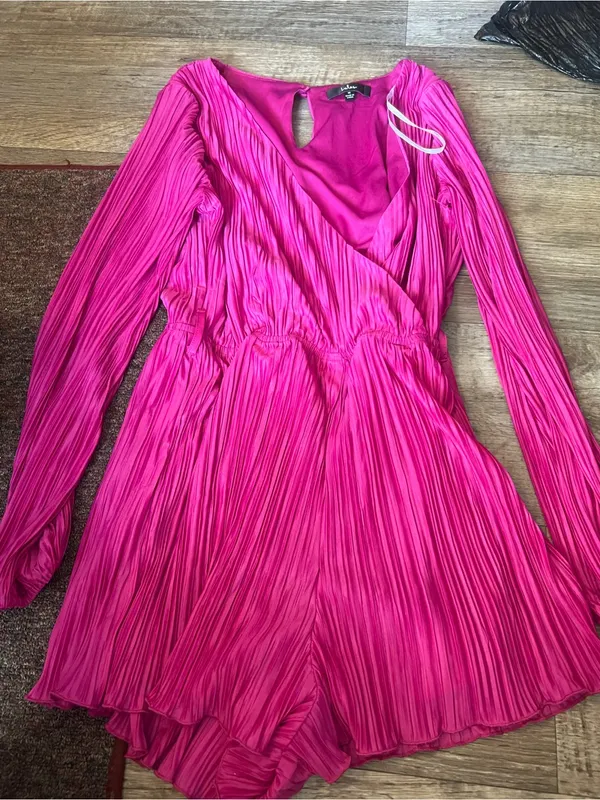 Lulus Pink faux wrap Romper - Image 10