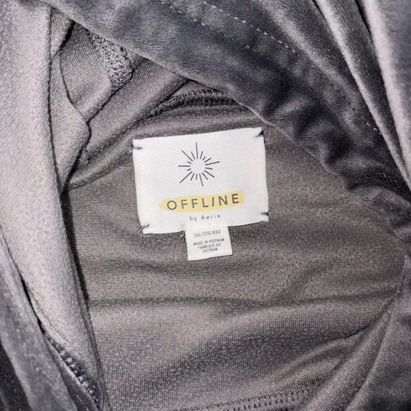 Aerie offline XXL grey long sleeve velvet hooded top - Image 3