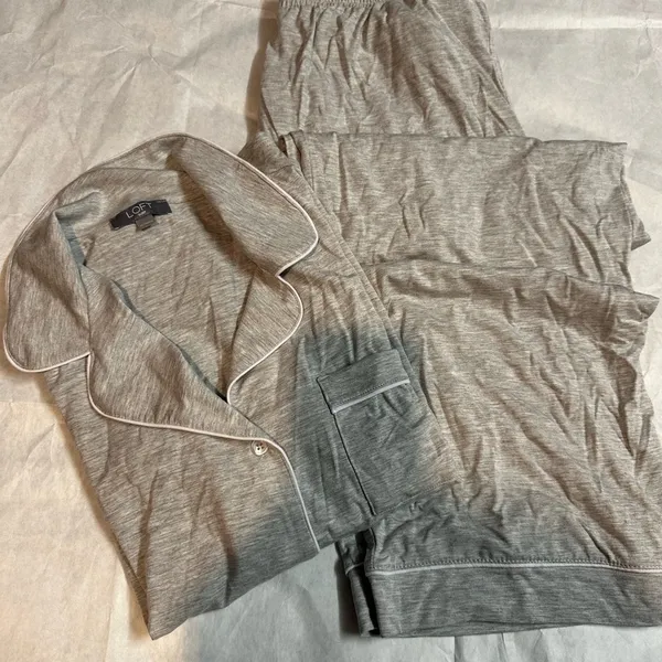 LOFT Gray Short Sleeve Pajama Top - Image 15