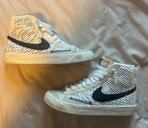 Nike Blazers - Image 6