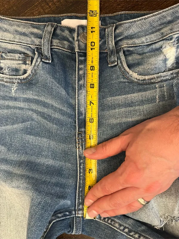 Vervet High Rise Straight Medium Wash Distressed Jeans Women’s Size 24 - Image 3