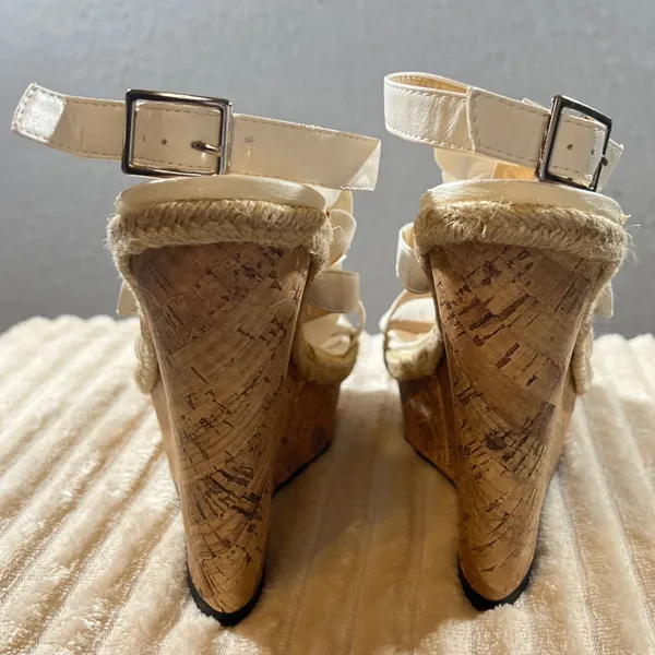 JustFab 826 | NIB White Floral Cork Espadrille Wedge Sandals White Size 9 Wedding Bridal - Image 6