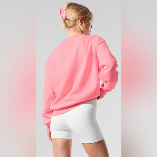 ALO Yoga NWT Accolade Crew Neck Pullover Neon Bubblegum Size M SOLD OUT COLOR - Image 2