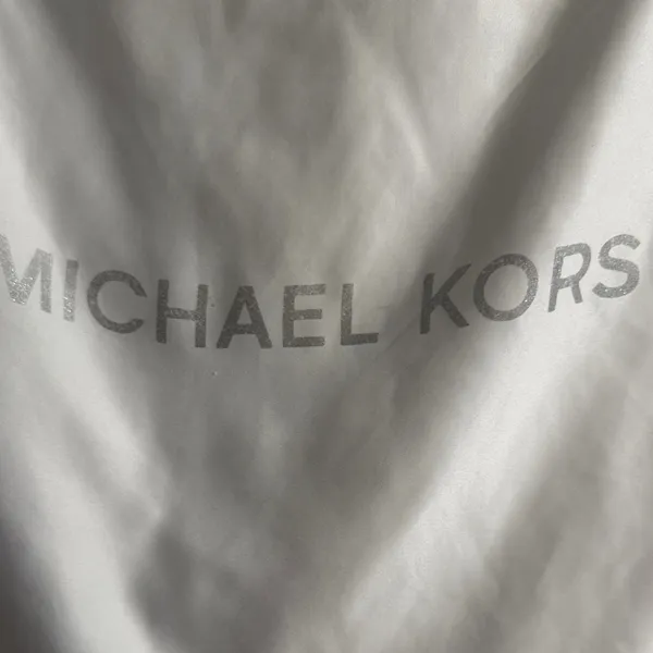 Michael Kors White Storage Bag - Image 2