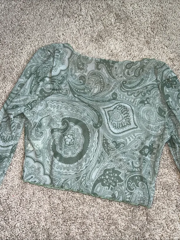 Paisley cropped top. S Green - Image 11