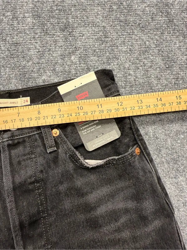 Levi’s Womans 24 Straight Ankle NWT Distressed Black Straight-Leg Jeans - Image 6