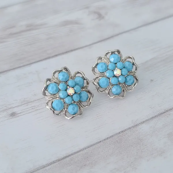 Vintage Clip On Earrings Large Turquoise Tone & Silver Tone Flower Whimsical - Image 4