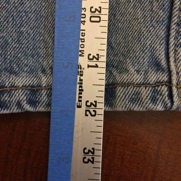 Vintage Levi’s 550 relaxed fit tapered leg size 7 1997 - Image 3