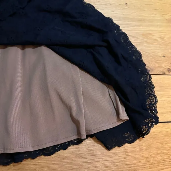 Cabi vintage black lace eyelet skirt flared large style 315 - Image 5
