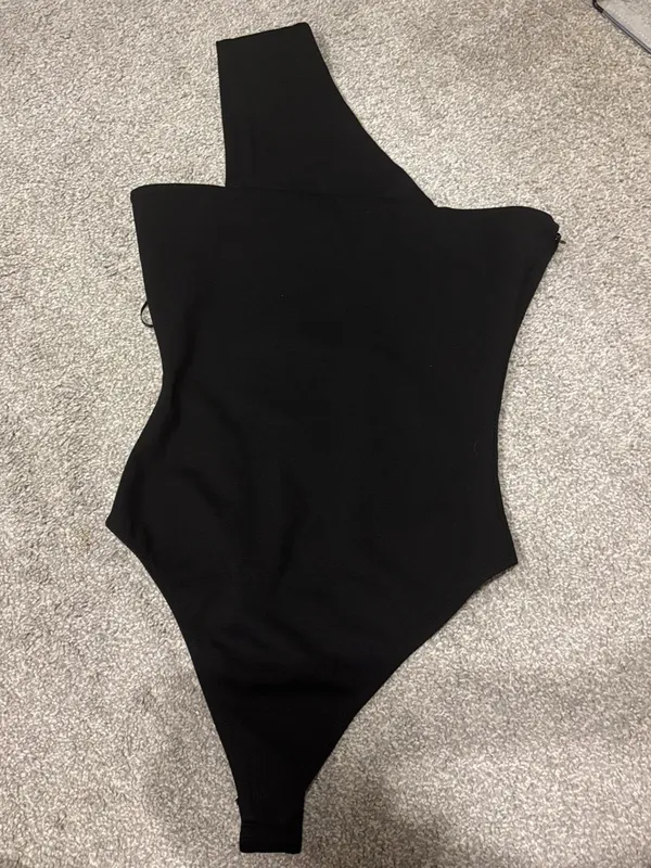 Superdown Rockie One Shoulder Bodysuit Size: small - Image 4