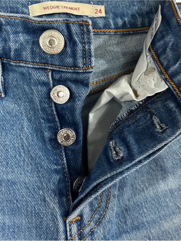 Levi's Wedgie Straight Leg Classic Blue Jeans Button Fly WOMEN’S SIZE 24 Waist - Image 5