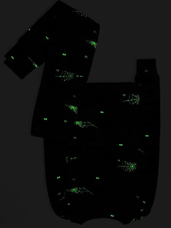 Place Glow-In-The-Dark Spider Pajama Set — Black & Green - Image 2
