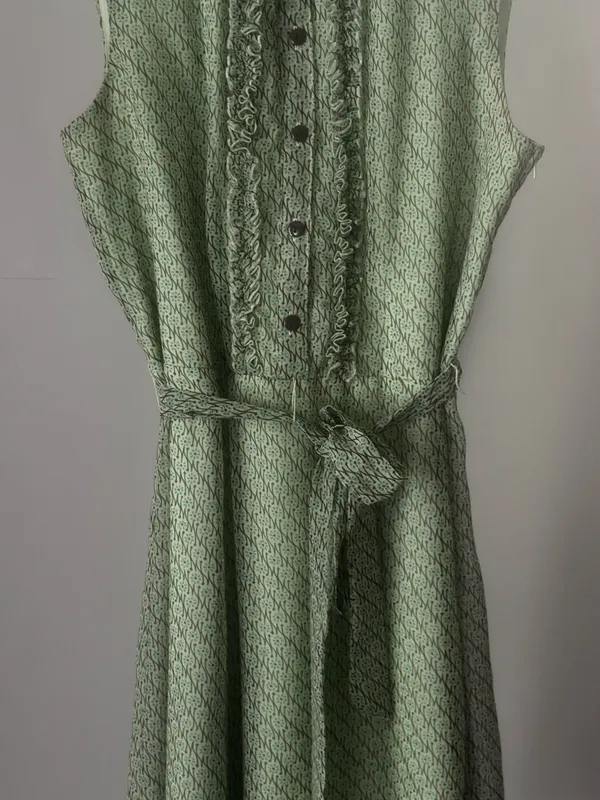 LTD Women’s Dress | Size M | Flattering Casual Chic Midi Dress | Lightweight - Image 2