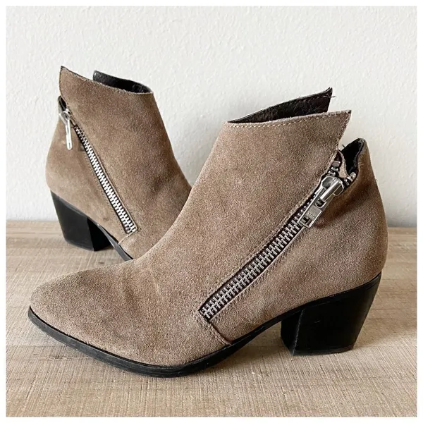 Anthropologie Matisse Frankie Asymmetrical Suede Zip Ankle Bootie - Image 3