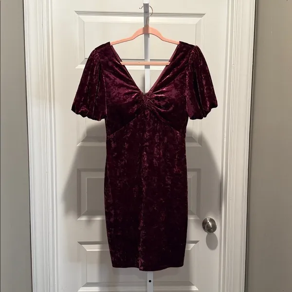 Guess‎ Burgundy Velvet Mini Dress Size 4 NWOT Whimsigoth Party Cocktail Glam - Image 2