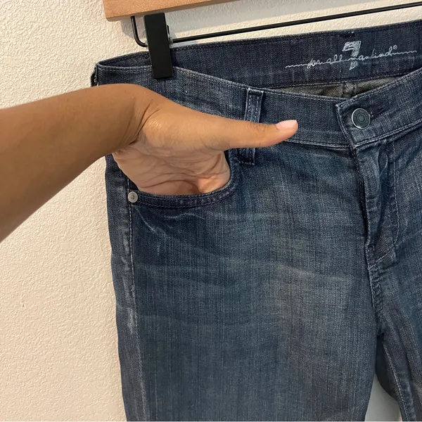 7 For All Mankind Dojo Lightweight Stretch Dark Wash Denim Crop Capri‎ Jean 28 - Image 4