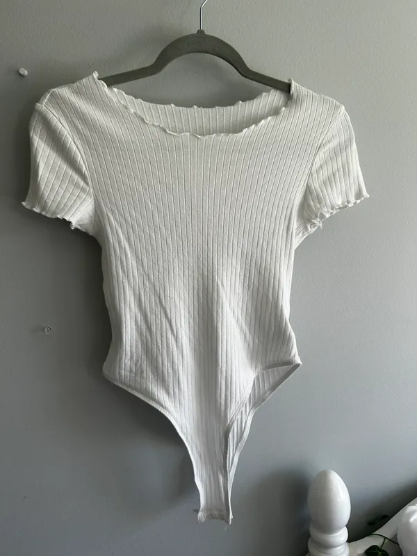 white bodysuit - Image 3