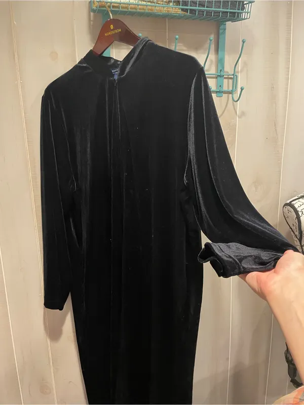 Cute 90s velvet stretchy robe house dress zip front pockets cozy soft classic - Image 3
