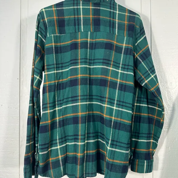 Columbia Women’s Green Plaid Flannel Top Size Large EUC - Image 6