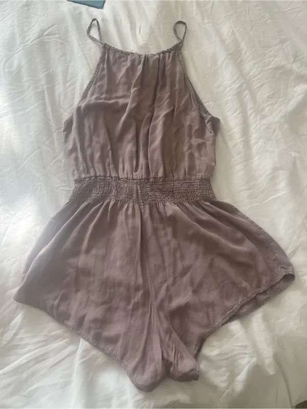New. Brandy Melville Blanche
Romper Gray - Image 4