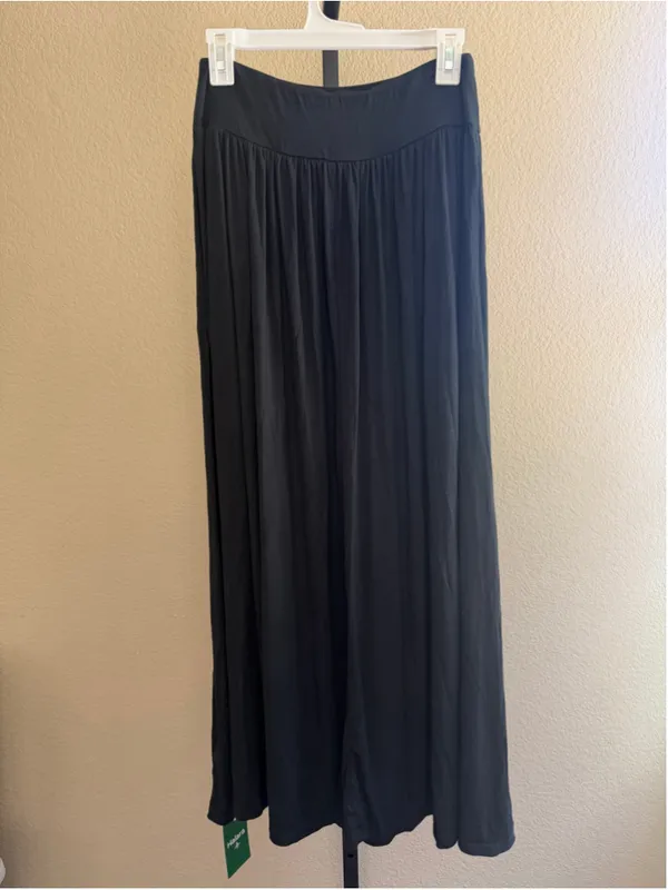 Size M (Regular) Halara Ribbed High Waisted Pocket Flare Flowy Maxi Casual Skirt - Image 3