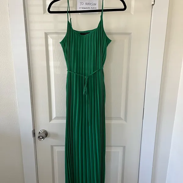Banana Republic Green Maxi Dress - Image 2