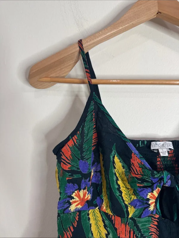 Patrons of Peace Botanical Tropical Floral V-Neck Front Tie Peplum Tank size L - Image 4