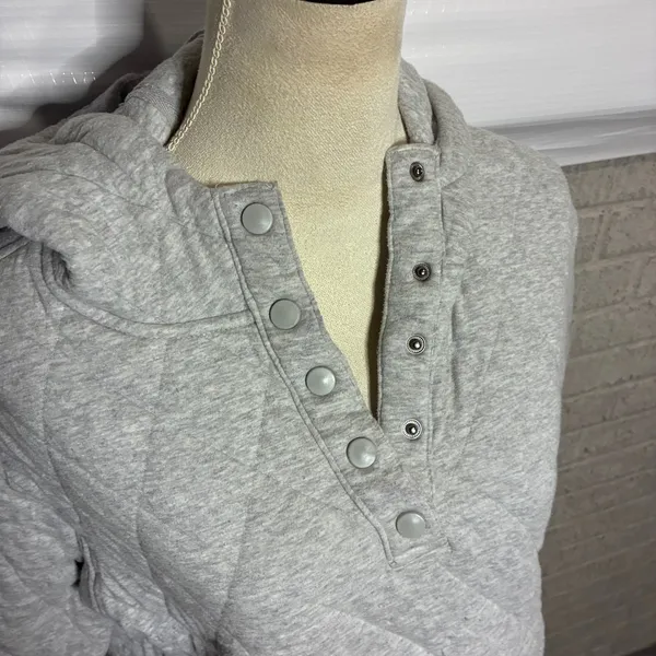Lands End Womens Quilted Snap Neck Hoodie Heather Gray Pullover Size M 8-10 - Image 2
