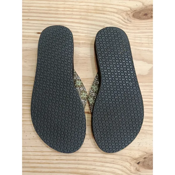 L.L. Bean Women's Maine Isle Flip Flops Brown Sun Motif Thong Sandals Size 7 M - Image 11
