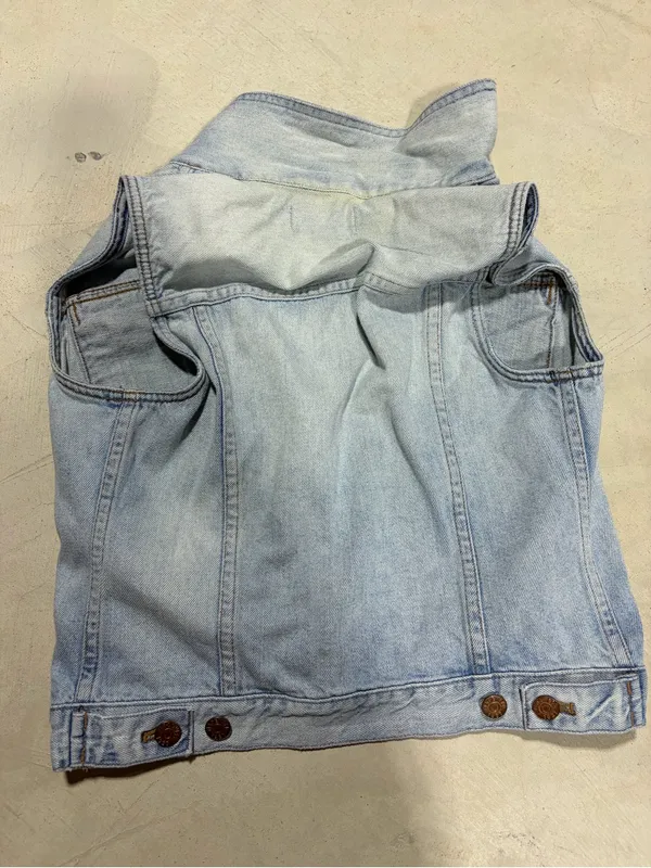 Madewell Light Wash Denim Vest with Button Front small - Image 6