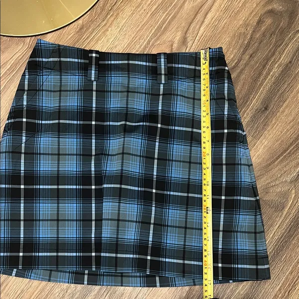 Nike Blue and Black Plaid Mini Skirt NWOT - Image 5