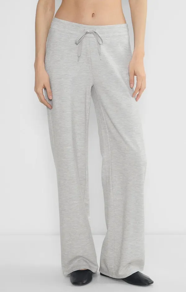 Aritzia Waffle Knit TNA Sweatpants Grey - Image 5