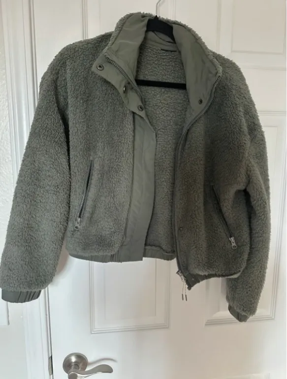 Vuori Sherpa Jacket size XS - Image 7