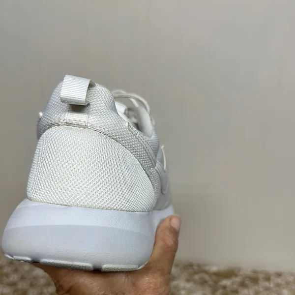 Nike White Athletic Shoes - Image 4