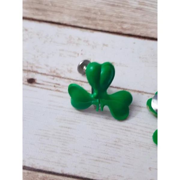 Vintage Screw On Earrings - Green Shamrock 0.75" - Damaged - Image 7