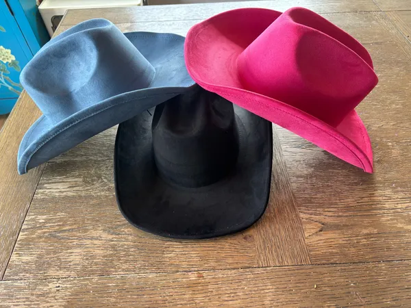 Vegan Suede Cowboy Hat Pink - Image 2