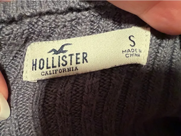 Hollister Ribbed Cropped Sweater - Image 3